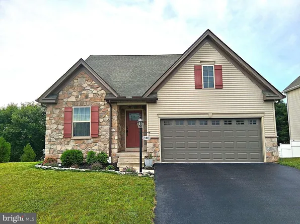 316 Hollyhock Dr, Manchester, PA 17345