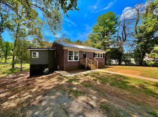 429 Bluegrass St, Chase City, VA 23924