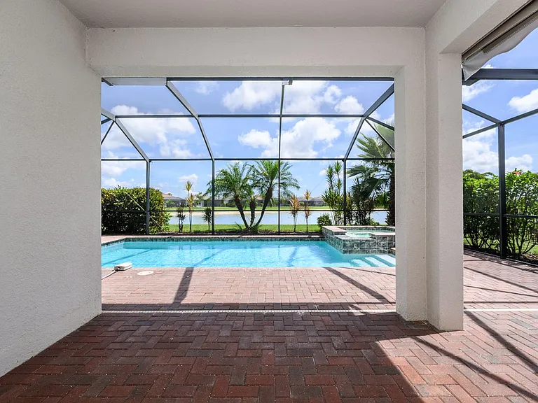 15145 Spanish Point Dr — Photo 47