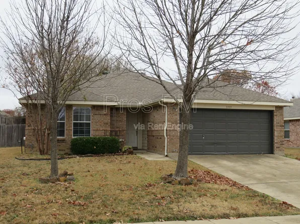 3717 Beatriz Dr, Denton, TX 76207