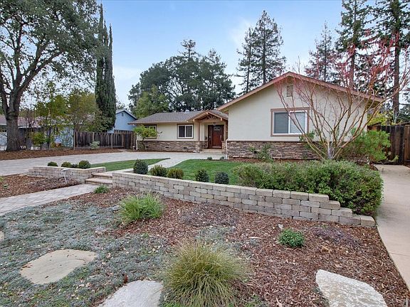 2nd image of 15571 Flintridge Dr