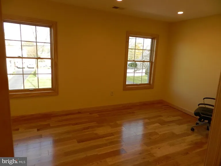 743 Valley Forge Ave — Photo 15