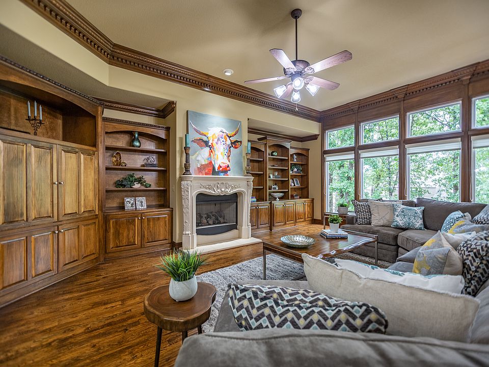 Family with Built-Ins.