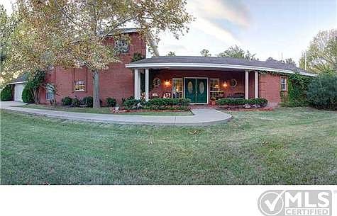1st image of 429 Lombardy Ave