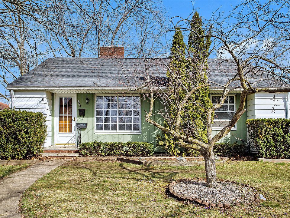 1st image of 558 Orleans Ave