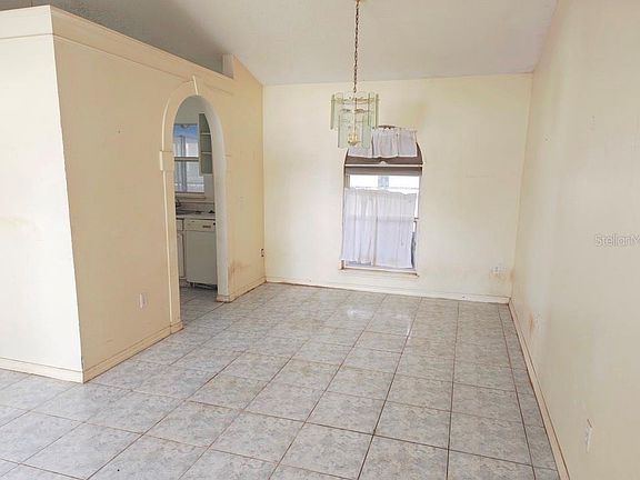3rd image of 959 GASCONY COURT