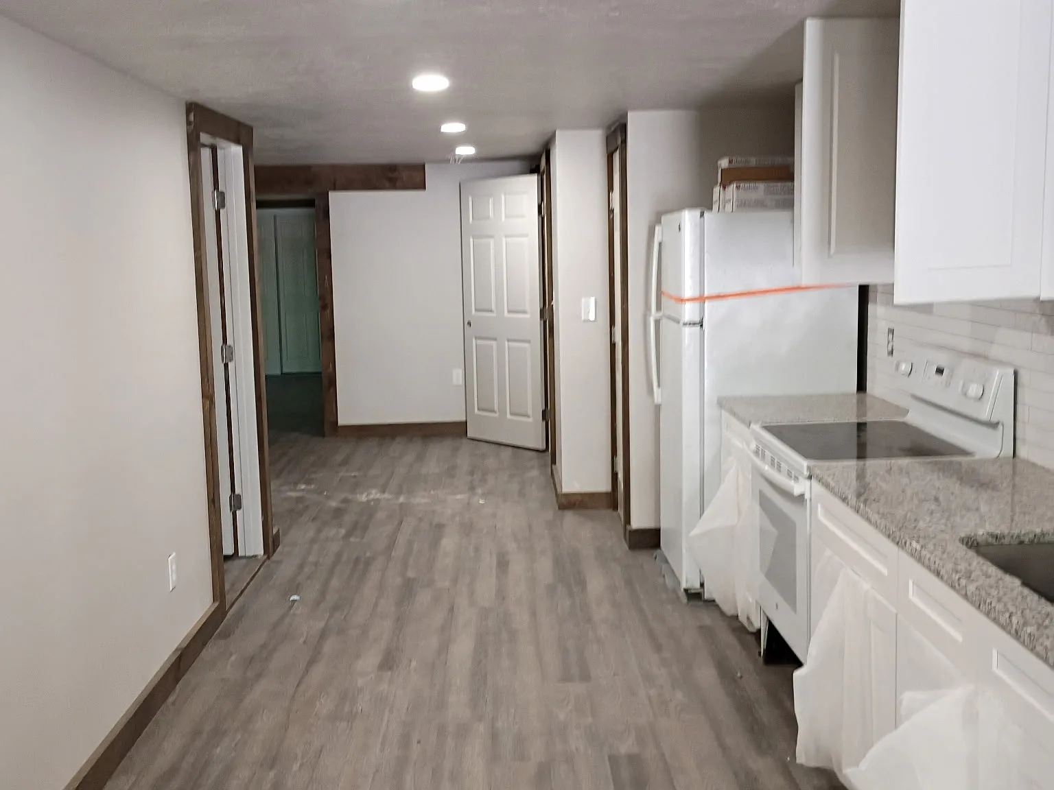 2 bed, 1100 sqft, $1,650 — Photo 4