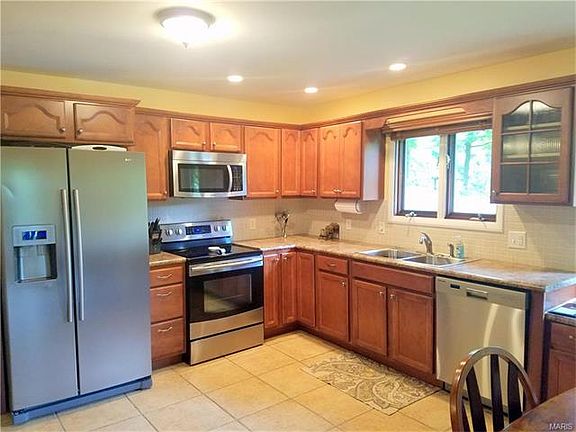 3rd image of 2 Chaparral Ln