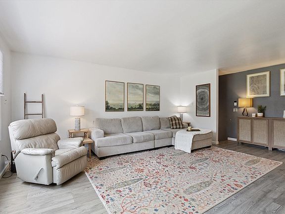 3rd image of 2104 Browning Dr