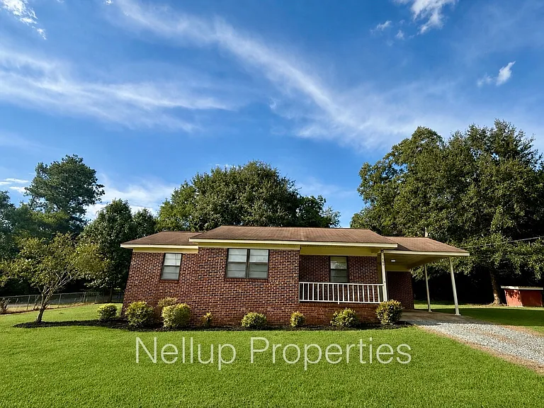 149 Lawhorn Cir — Photo 1