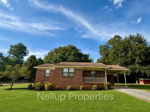 149 Lawhorn Cir, Americus, GA 31719
