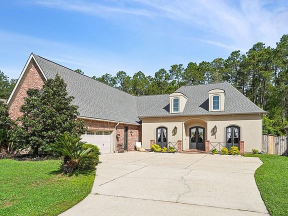 2nd image of 205 Grande Maison Blvd