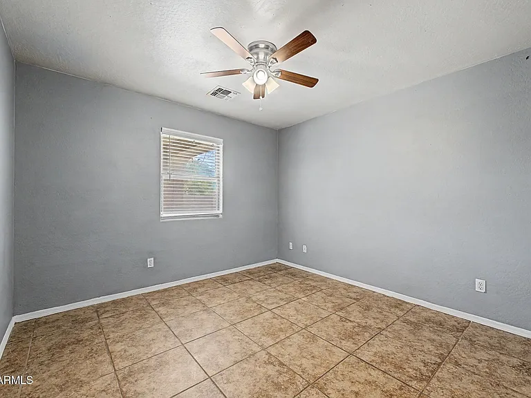 11207 W Hopi St — Photo 20