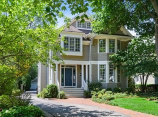 978 Oak St, Winnetka, IL 60093