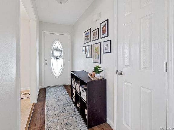 2nd image of 6723 Bonne Meadow Ln