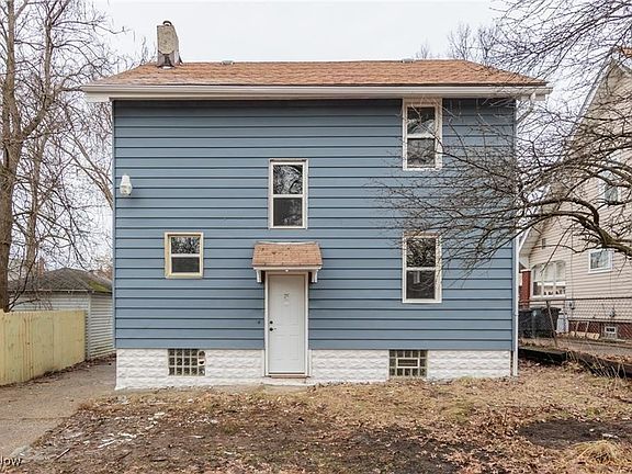 5th image of 575 Fernwood Dr
