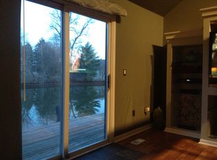 1655 Harbor Cv, Novi, MI 48377