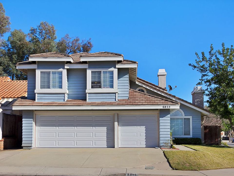2nd image of 6873 Venice Pl