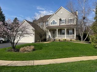 726 Brighton Cir, Port Barrington, IL 60010