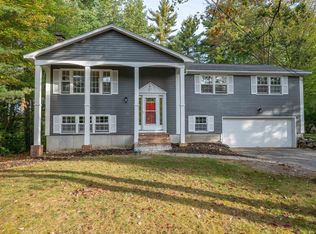 10 Roosevelt Dr, Bedford, NH 03110