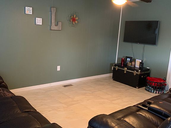 5th image of 4563 Blough Dr