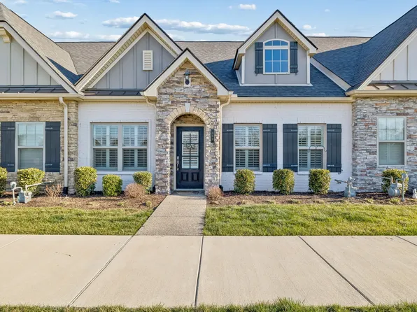 352 Buckner Cir, Mount Juliet, TN 37122