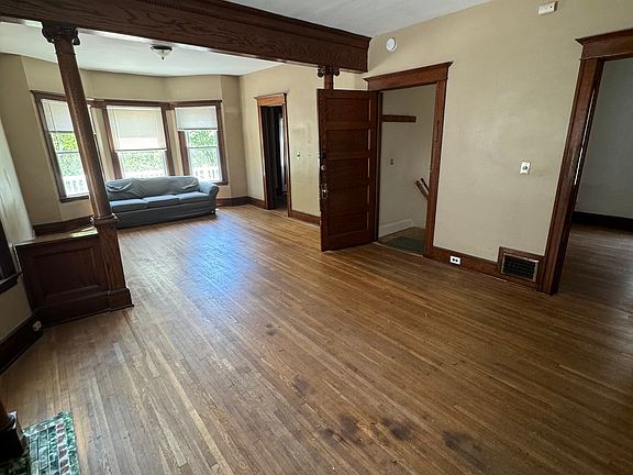 2nd image of 144 Blaine Ave