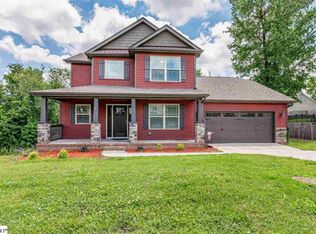 4 Blue Heron Cir, Simpsonville, SC 29680