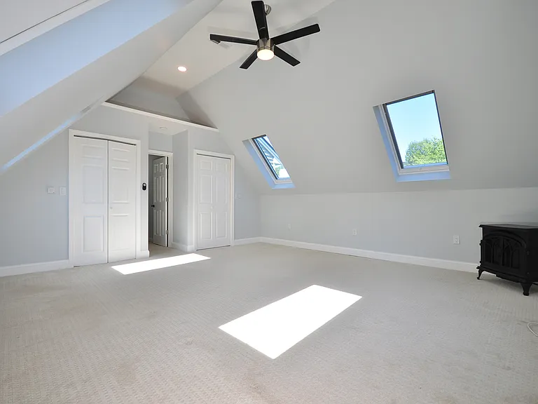 100 Ford Ln — Photo 16