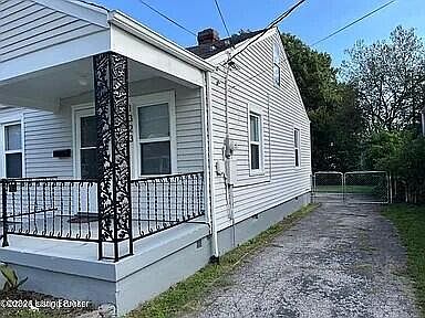 2nd image of 1323 Thornberry Ave