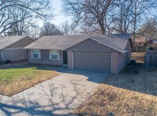 4612 S Cedar Ave, Broken Arrow, OK 74011