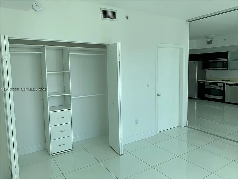 90 SW 3rd St #3610 — Photo 14