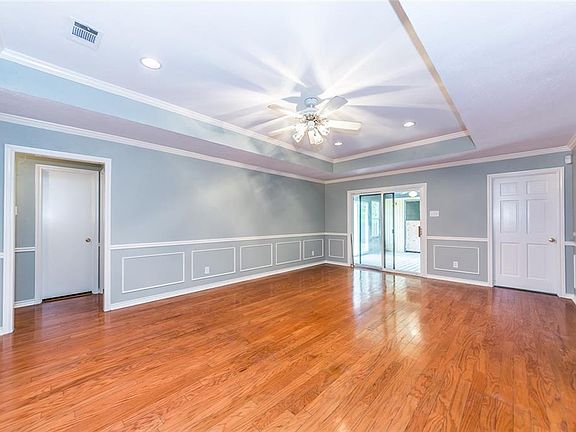 4th image of 1506 Hillwood Dr