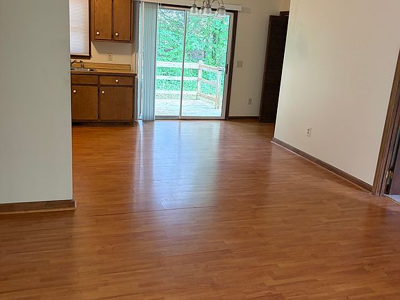 3rd image of 2317 Hillford Dr