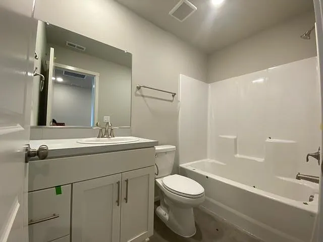 369 Cornwell St — Photo 22