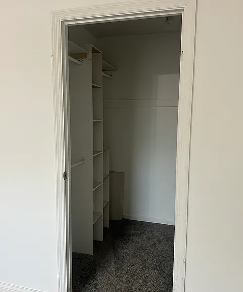 991 Manor Ln — Photo 11