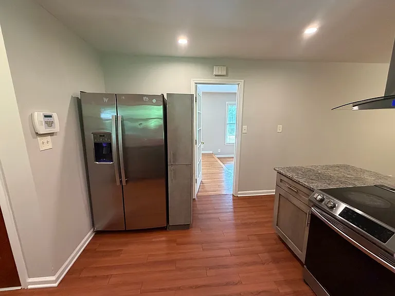 412 Fielding Ln SW — Photo 9