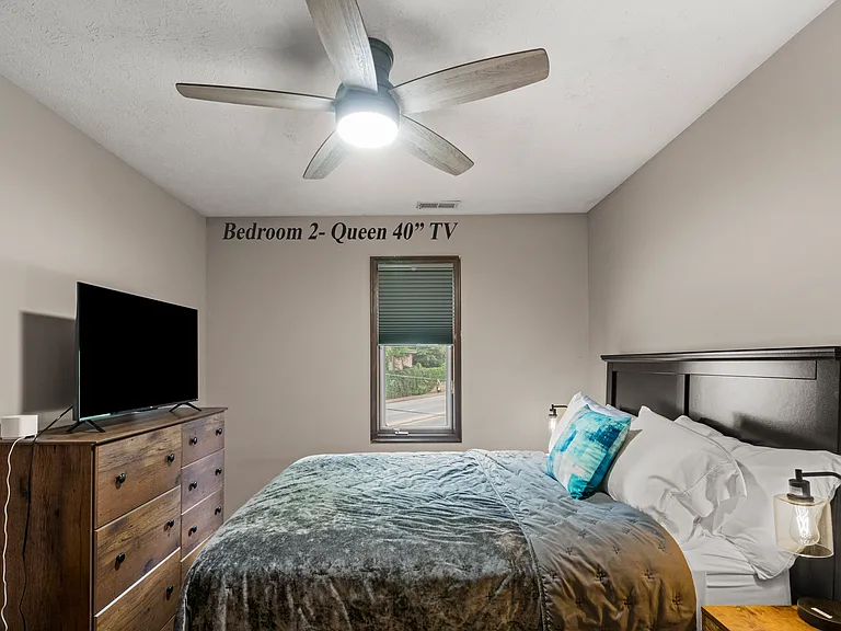 5008 NW Radial Hwy #2 — Photo 34