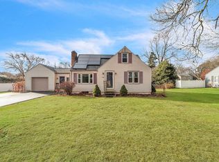 25 Lewis Ave, West Springfield, MA 01089