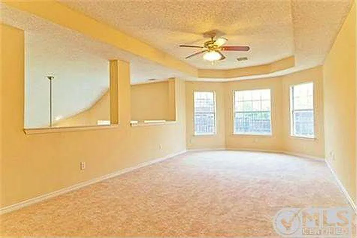 9904 Lakeridge Ct — Photo 17