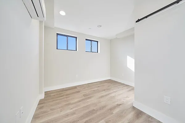 Rented by Living New York | media 16