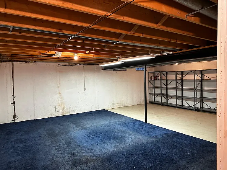 7356 Hedgerow Ct — Photo 17