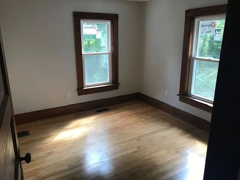 2 bed, 1.5 bath, $1,800 — Photo 2