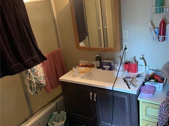 5th image of 528 Avenue G