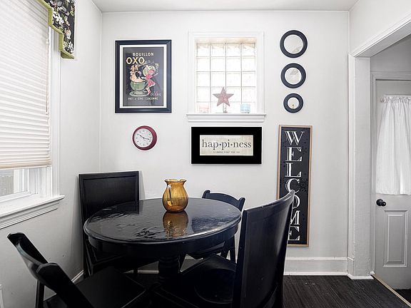4th image of 4102 Asbury Ave #6