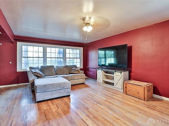 4th image of 3467 Carol Ann Ln