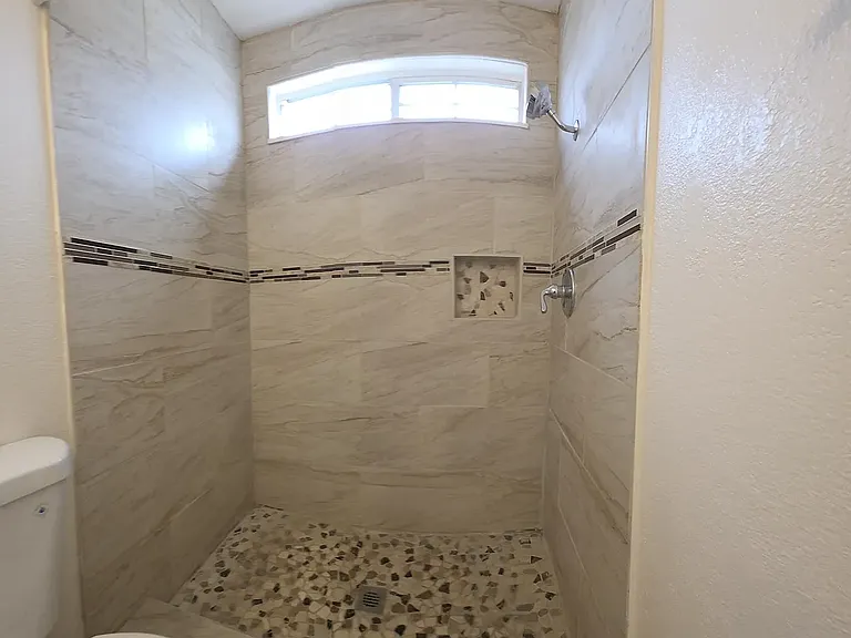 17330 Wabash Ave — Photo 21