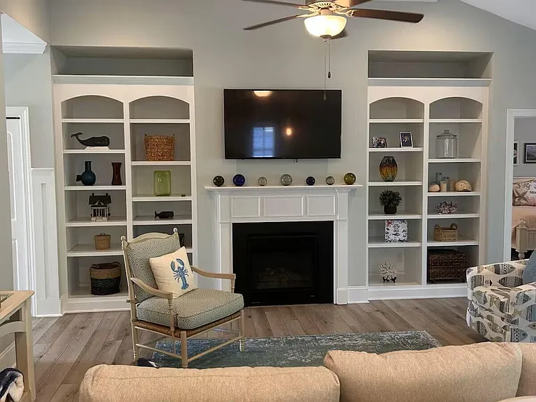 1444 Cassidy Ct — Photo 2