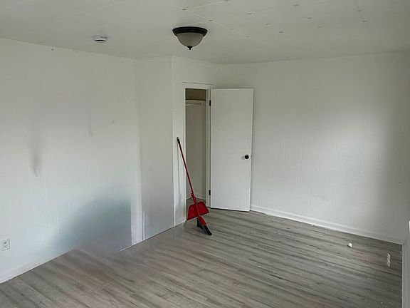 4th image of 7 W Jefferson St #2B