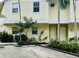 838 NE 14th Pl, Fort Lauderdale, FL 33304